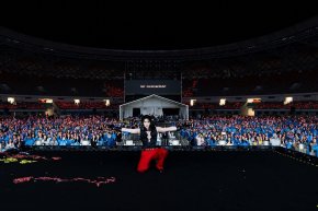 'ไมค์ พิรัชต์' ปังต่อเนื่องในจีน! ร่วมโชว์เวทีใหญ่ งาน "Popular Code Peak Live Concert in Zunyi"