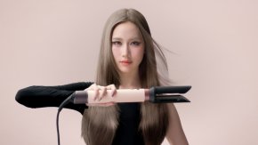 เจนเย่ เมธิกา Friend of Dyson Beauty คนล่าสุด เปิดตัวพร้อม Dyson Airwrap Co-anda2x เครื่องเป่าผมและจัดแต่งทรงรุ่นล่าสุด วางจำหน่ายในไทยแล้ววันนี้