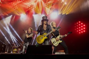 เหตุผล 5 ข้อที่ไม่ควรพลาด Guns N' Roses 2025 World Tour  Bangkok คอนเสิร์ตที่ต้องดูตำนานร็อกแอนด์โรล "กันส์ แอนด์ โรสเซส" เล่นสดสักครั้งในชีวิต!