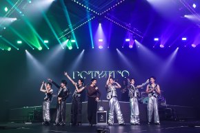 vivo ส่งต่อประสบการณ์ซูมเหนือระดับกับ "ZOOMANIA Concert" รวมพลังสองเจเนอเรชันดนตรี PROXIE และ POTATO พิสูจน์พลังซูมของ vivo X300 Ultra และ vivo X300 FE ในเวทีจริง