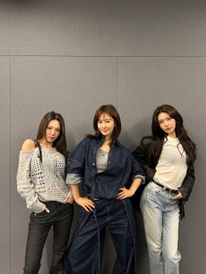 ยูนิตน้องใหม่สุดฮอต Girls' Generation-HRS เดบิวต์ด้วยซิงเกิล "Skibidi" พร้อมปล่อยวิดีโอการแสดงเพลงไตเติล "Skibidi" ส่งความสุขและพลังบวก!
