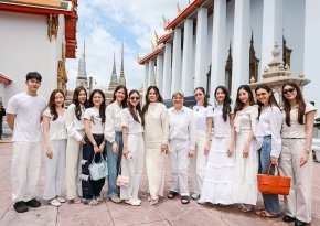 อิ่มบุญสุขใจ! "ติ๊ก กัญญารัตน์" นำทัพนักแสดง "NorthStar Entertainment" ทำบุญเนื่องในวันคล้ายวันเกิด ท่ามกลางบรรยากาศสุดอบอุ่น