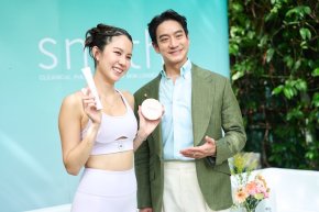 'หมอโอ๊ค' นำ "สมิทธิ์ สกินแคร์' รุกตลาดกันแดดพรีเมียม เปิดตัว "SMITH TOTAL SUNSCREEN ESSENCE" นวัตกรรมกันแดดอัจฉริยะ 6X HYBRID UV FILTERS ปกป้องครอบคลุมด้วยคอนเซปต์ SHIELD & SHINE