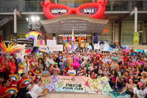 คิกออฟ Pride Month แห่งแรกในไทย! "centralwOrld Love with Pride 2025" รวมศิลปิน-ดารา-อินฟลูฯ กว่า 500 ชีวิต บน Rainbow Runway 100 เมตร หน้าเซ็นทรัลเวิลด์ ฉลอง Pride Month ตลอดเดือนมิถุนายน 
