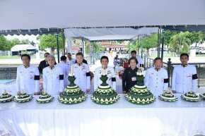 คลินิกการแพทย์แผนจีนหัวเฉียว ร่วมพิธีบำเพ็ญกุศลทักษิณานุปทาน (พิธีกงเต๊ก) น้อมอุทิศถวายพระบรมศพ สมเด็จพระนางเจ้าสิริกิติ์ พระบรมราชินีนาถ พระบรมราชชนนีพันปีหลวง