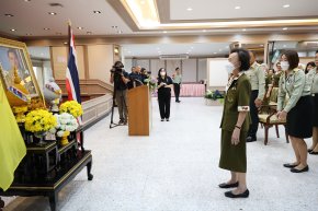 คุณหญิง แสงเดือน ณ นคร เป็นประธานในการจัดกิจกรรมน้อมรำลึกในพระมหากรุณาธิคุณ เนื่องในโอกาสวันคล้ายวันพระราชสมภพ พระบาทสมเด็จพระบรมชนกาธิเบศร มหาภูมิพลอดุลยเดชมหาราช บรมนาถบพิตร