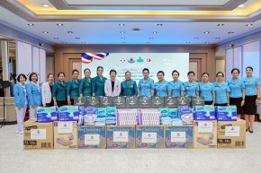 นายกสมาคมคู่สมรสทหารอากาศ และคณะ ในโอกาสเข้าเยี่ยมบำรุงขวัญทหารผ่านศึก