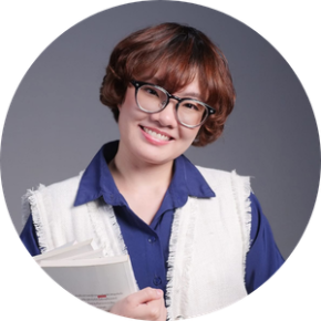 อาจารย์เบญจรัตน์ จงจำรัสพันธ์