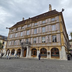 BA111OD From Place des Halles to the Precision of Swiss Craft