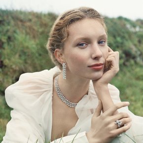 VAN CLEEF & ARPELS Boucle Solitaire