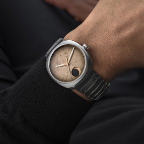 H. MOSER & CIE. Streamliner Perpetual Moon Concept Meteorite