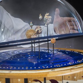 VAN CLEEF & ARPELS Planétarium automaton