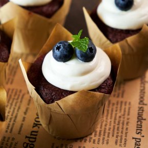 LOW-FAT RED VELVET CUPCAKE