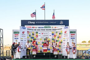 "โฮมเรซประวัติศาสตร์! นักบิดไทยเหมาแชมป์ทุกรุ่น 'ชิพ-มิกซ์-ไอเดีย-เติ้ล'  ยืนโพเดี้ยมที่ 1 ปิดฉาก เอเชีย โร้ด เรซซิ่ง 2025 อย่างยิ่งใหญ่