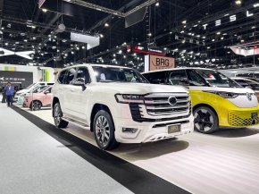 BRG จัดเต็ม! งาน MOTOR EXPO 2025  ลดแรงทุกรุ่นสูงสุดกว่า 1,000,000 บาท  ยกทัพรถมากกว่า 8 รุ่นเข้าร่วม Motor Expo 2025 พร้อมดีลเลอร์เครือใหญ่ครบทั้ง CHERY, KIA, Deepal ผู้นำด้านการจัดจำหน่ายและบริการหลังการขายครบวงจร