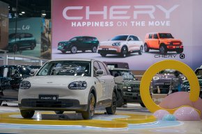 เชอรี ประเทศไทย จุดพลุฉลอง! กวาดยอดจอง Motor Show 2026 ทะลุ 7,500 คัน น้องใหม่ Chery Q เปิดตัวแรง ขึ้นแท่นดาวเด่นดวงใหม่  สะท้อนดีมานด์ตลาด EV ไทยเติบโตต่อเนื่อง-ลุยต่อสู่เป้าหมาย Top Choice ที่ครอบครัวคนไทยไว้วางใจ