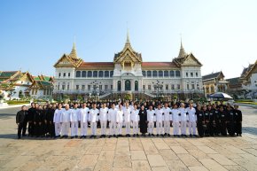 มิตซูบิชิ มอเตอร์ส ประเทศไทย ร่วมเป็นเจ้าภาพ พระพิธีธรรมสวดพระอภิธรรมบำเพ็ญพระราชกุศลถวายพระบรมศพ สมเด็จพระนางเจ้าสิริกิติ์ พระบรมราชินีนาถ พระบรมราชชนนีพันปีหลวง