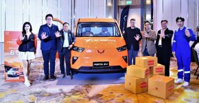 ฝ่าวิกฤตน้ำมันแพง วู่หลิง เซลส์ (ประเทศไทย) เปิดตัวอีกรุ่น "WULING Porta EV"  รถตู้บรรทุกไฟฟ้า 100% บรรทุก 1.2 ตัน วิ่งระยะ 400 กม. ช่วยธุรกิจไทย  ชูต้นทุนขนส่งต่ำเพียง 56 สตางค์/กม.  