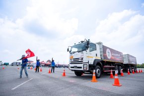 ตรีเพชรอีซูซุเซลส์ ผนึกกรมการขนส่งฯ จัดศึกคิงออฟแชมป์ ISUZU EURO 5 MAX รอบชิงชนะเลิศ ชิงรางวัลรวม 1 ล้านบาท