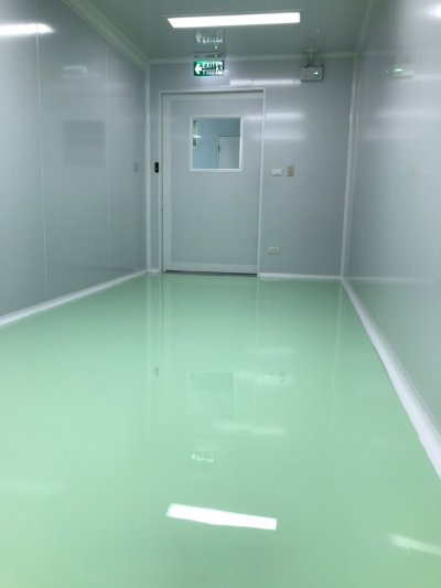 ห้องผสมยาเคมีบำบัด ชั้น 5 ที่โรงพยาบาลธรรมศาสตร์เฉลิมพระเกียรติ 