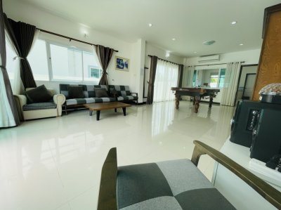 Royale Pool Villa 6