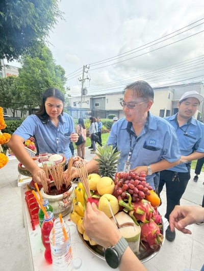 ครบรอบ 10 ปี ทำบุญบริษัท