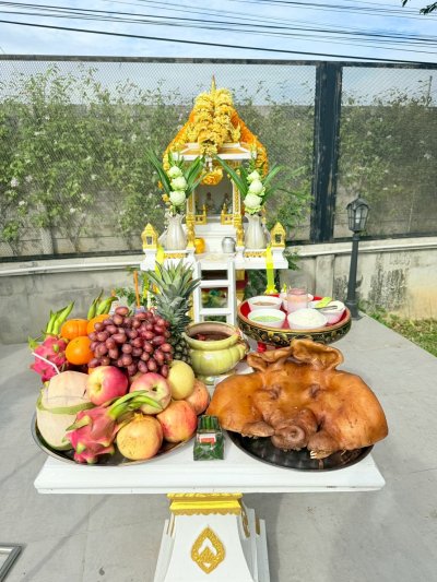 ครบรอบ 10 ปี ทำบุญบริษัท
