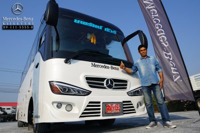 Mercedes-Benz Minibus