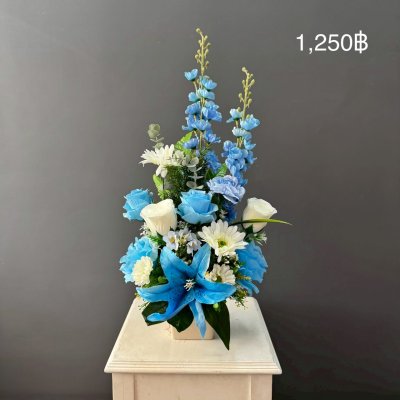 แจกันดอกไม้ประดิษฐ์