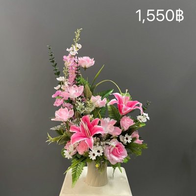 แจกันดอกไม้ประดิษฐ์