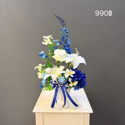 แจกันดอกไม้ประดิษฐ์