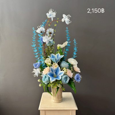 แจกันดอกไม้ประดิษฐ์