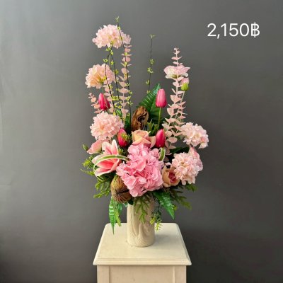 แจกันดอกไม้ประดิษฐ์