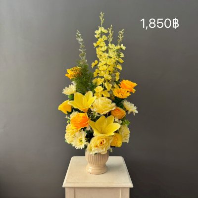 แจกันดอกไม้ประดิษฐ์