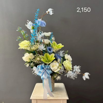 แจกันดอกไม้ประดิษฐ์