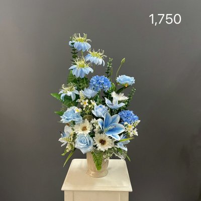 แจกันดอกไม้ประดิษฐ์