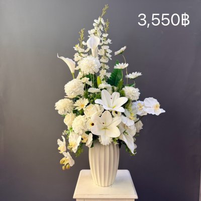 แจกันดอกไม้ประดิษฐ์ ราคา3,150-3,550฿