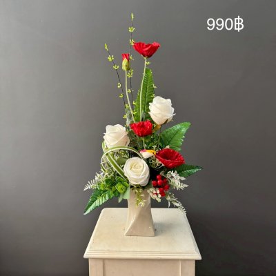 แจกันดอกไม้ประดิษฐ์