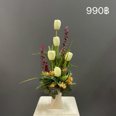 แจกันดอกไม้ประดิษฐ์