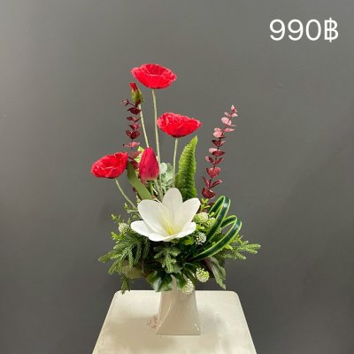 แจกันดอกไม้ประดิษฐ์