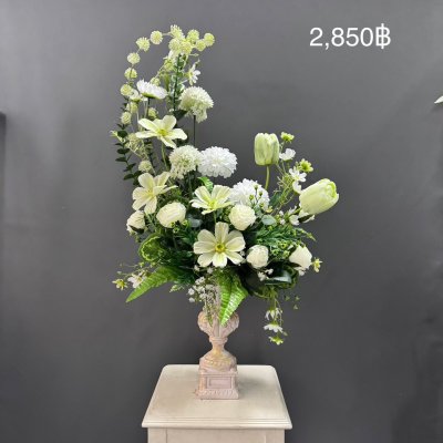 แจกันดอกไม้ประดิษฐ์