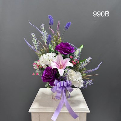 แจกันดอกไม้ประดิษฐ์