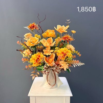 แจกันดอกไม้ประดิษฐ์