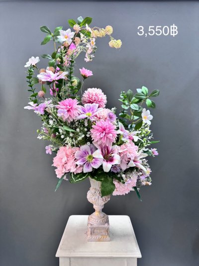 แจกันดอกไม้ประดิษฐ์