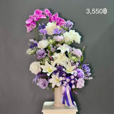 แจกันดอกไม้ประดิษฐ์