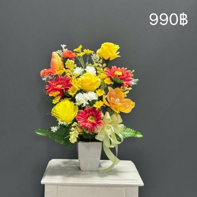 แจกันดอกไม้ประดิษฐ์