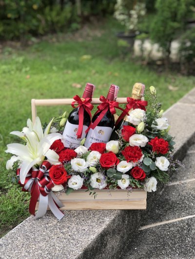 กระเช้าไวน์ ไวน์ตกแต่งดอกไม้