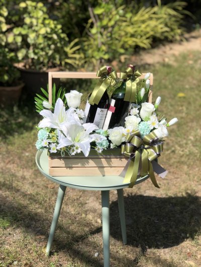 กระเช้าไวน์ ไวน์ตกแต่งดอกไม้ 