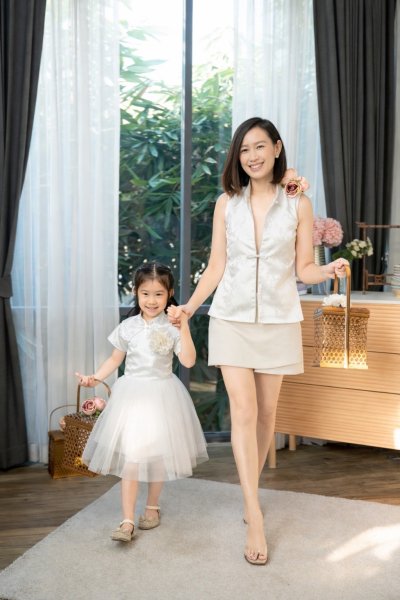 Qd Women Sleeveless Top 3,790.-