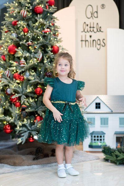 Qd Emerald Green Dress (available in some sizes) 2,690.-